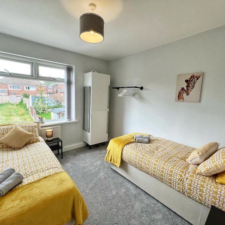Cheerful 3 Bedroom Home With Netflix And Wi-Fi ミドルトン エクステリア 写真