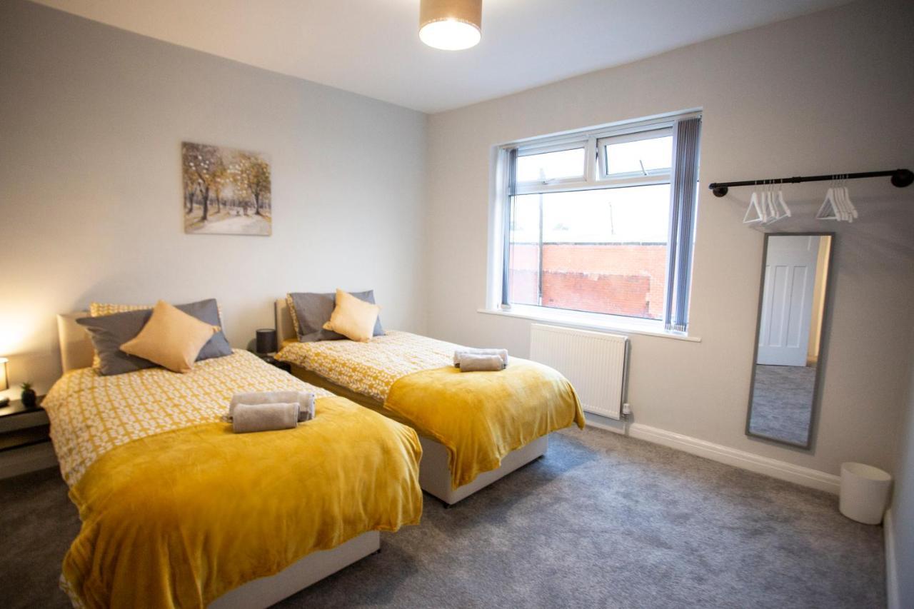 Cheerful 3 Bedroom Home With Netflix And Wi-Fi ミドルトン エクステリア 写真
